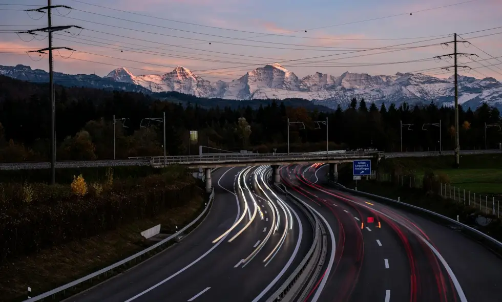 Szwajcarski system transportowy i zakup winiety